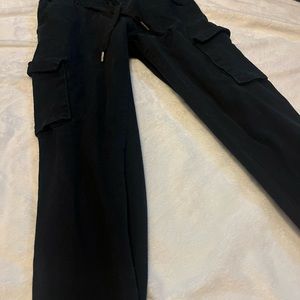 black cargos